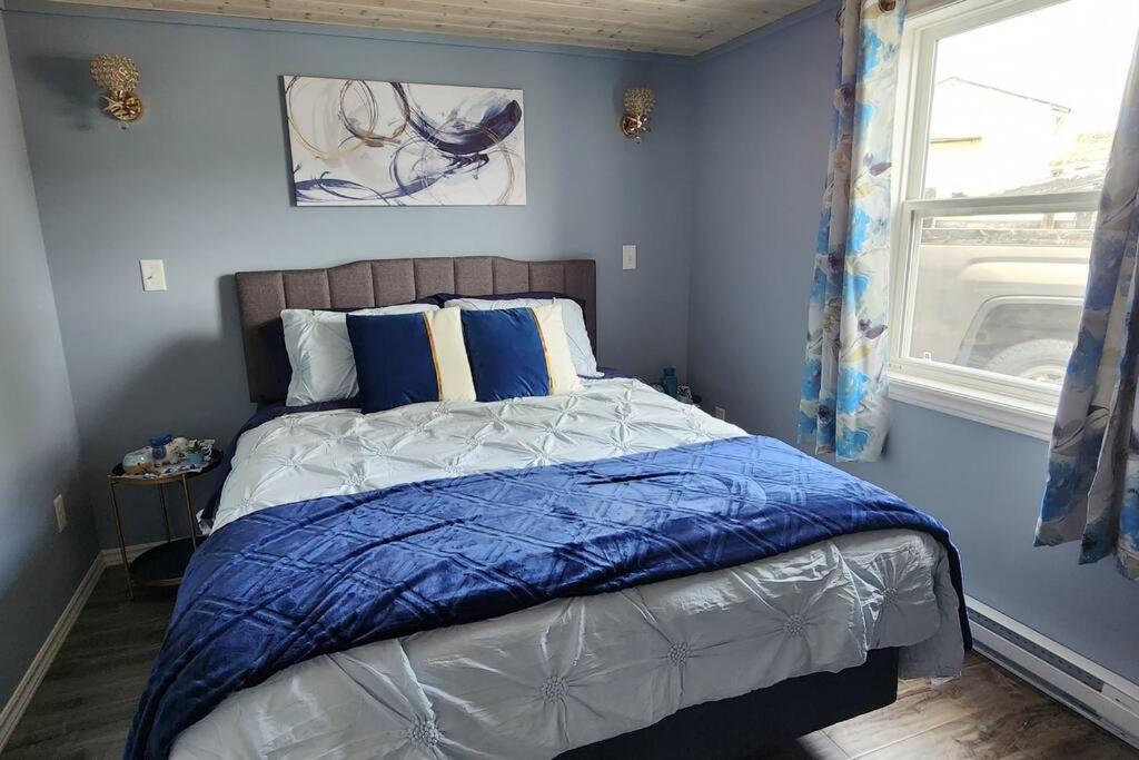 Family Ties Vacation Home - Rossy House Twillingate Eksteriør billede